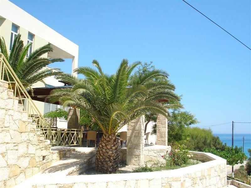 Polyrizos Hotel Rodakino Exterior photo