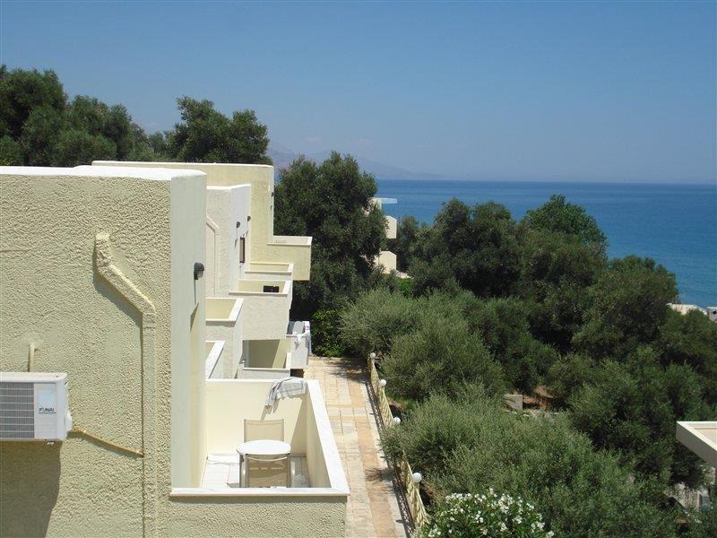 Polyrizos Hotel Rodakino Exterior photo